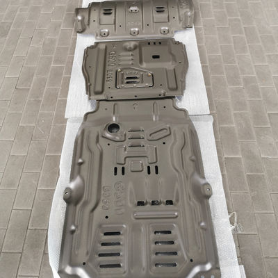 Mercedes-Benz G500 4x4 Автомобильные аксессуары Скидные пластины Защитная краска шасси Черная