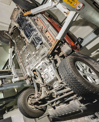 JEEP Wrangler Skid Plate Защитите компоненты под кузовом с защитой шасси из магния