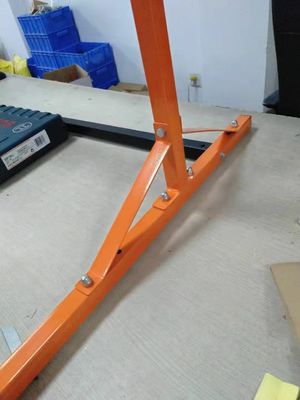 Удобное многофункциональное хранилище на стойке для каяка